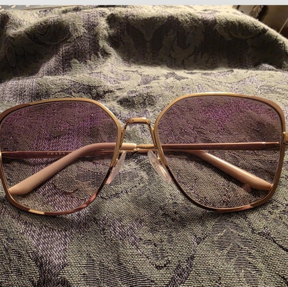 Prada Frames